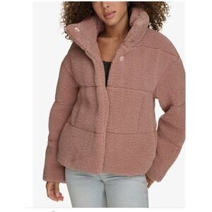 NWT Levi's Quilted Faux Fur Teddy Jacket, size XS but fit is MED! Beth Dutton!